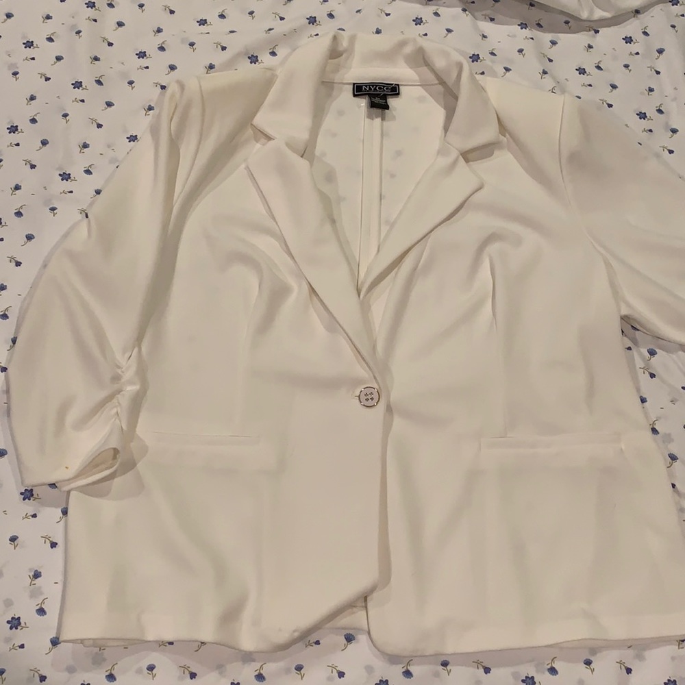 NYCC Women’s White Blazer | 3XL | Used Once